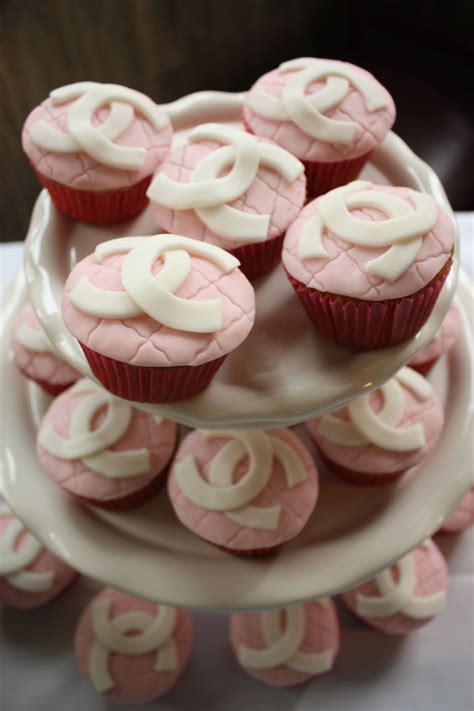 chanel cupcakes pink